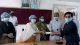 কুলিয়ারচরে নন-এমপিও শিক্ষক ও কর্মচারীদের মাঝে প্রধান মন্ত্রী’র অনুদানের চেক বিতরণ