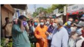 ওয়ার্কার্স পার্টির সাধারণ সম্পাদক ফজলে হোসেন বাদশা এমপি’র রাজশাহীতে মাস্ক বিতরণ