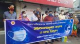 করোনা’র ‘সেকেন্ড ওয়েভ’ প্রতিরোধে শ্রীমঙ্গলে সচেতনতামুলক সমাবেশ ও মাস্ক বিতরণ