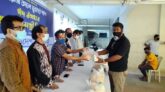 অসহায় মানুষের পাশে সরকার ও বিত্তবানদেরকে আন্তরিকতার সাথে এগিয়ে আসতে হবে: ঈদ উপহার সামগ্রী বিতরণকালে যুবমৈত্রী