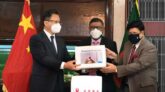 চীনের উপহার সিনোফার্মের ৫ লাখ ডোজ ভ্যাকসিন হস্তান্তর