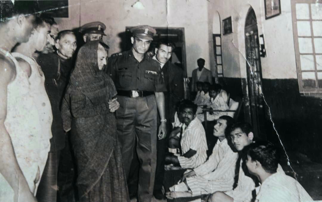 ১১১ জন যুদ্ধাহতের যুদ্ধদিনের কথা ও ৪৬৫টি আলোকচিত্র নিয়ে প্রকাশিত হচ্ছে ‘৭১-এর আকরগ্রন্থ