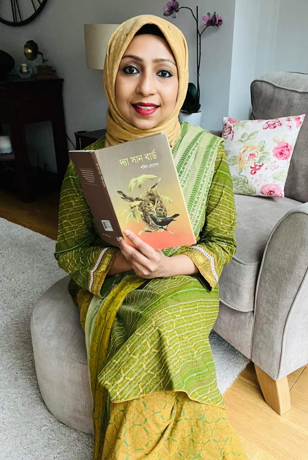 শহিদ হোসেন খোকনের উপন্যাস ‘দ্যা সান বার্ড’