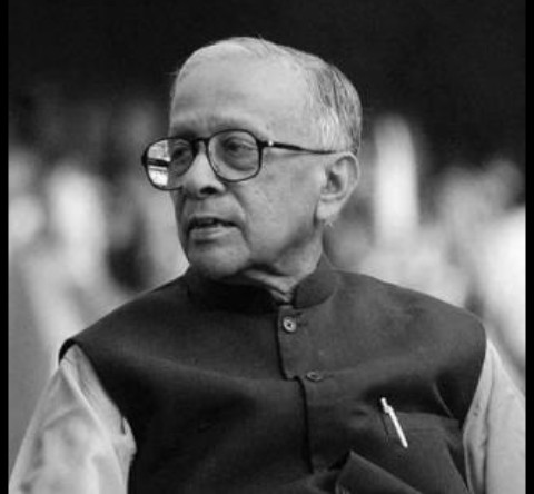 ইতিহাসের মহানায়ক কমরেড জ্যোতি বসু লাল সালাম