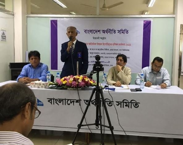 সাংবাদিকতা ঝুঁকিপূর্ণ পেশা হওয়া সত্ত্বেও অবশ্যই বস্তুনিষ্ঠতা বজায় রাখতে হবে : অধ্যাপক আরেফিন