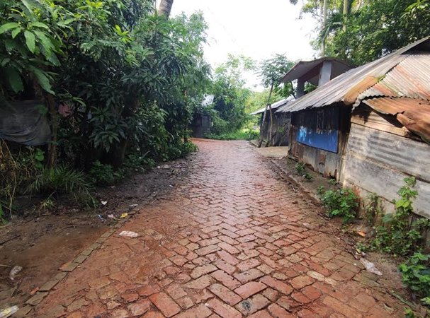 একটি রাস্তা বদলে দিয়েছে সামাজিক মর্যাদা