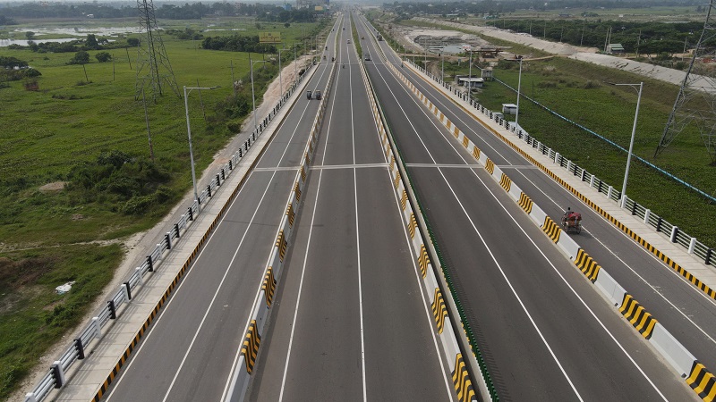 নিরাপদ সড়ক দিবস আজ