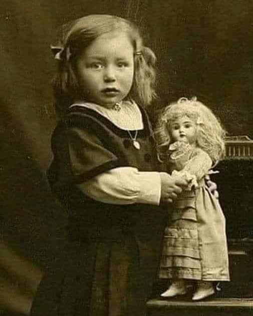 সেই মেয়েটি এবং কাফকা