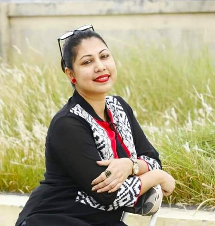 সহজ সরল হাসিখুশি ও পরোপকারী মানুষদের দাম কম দেয়া হয়