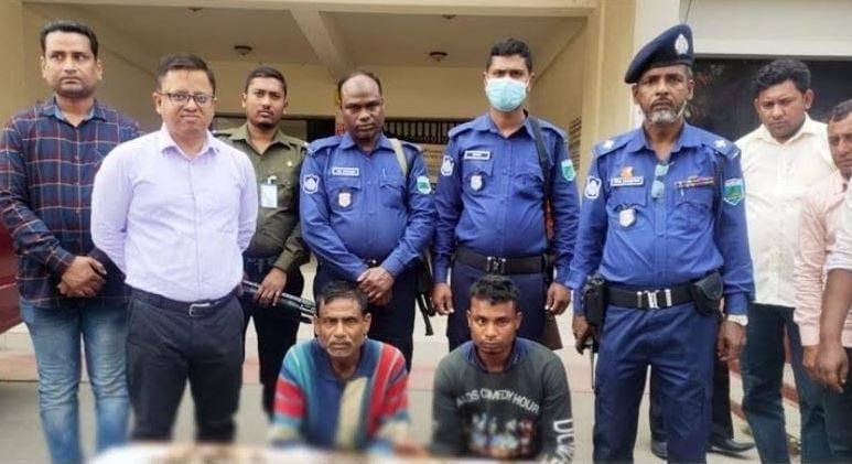 দুই পাখি শিকারির এক বছরের জেল