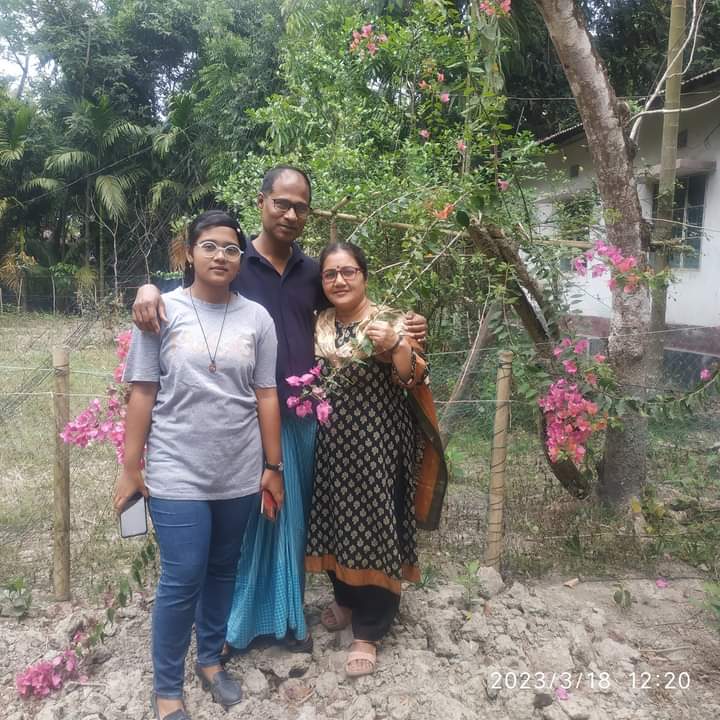 সেই বোগেনভিলিয়ার হাসি