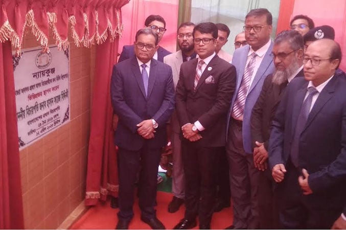 দেশের প্রায় ৪ কোটি মানুষ বিভিন্ন লিটিগেশনের সাথে জড়িত : প্রধান বিচারপতি