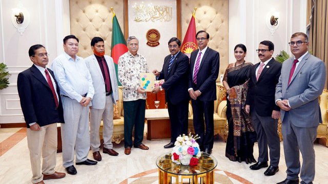 রাষ্ট্রপতির কাছে জাতীয় মানবাধিকার কমিশনের বার্ষিক রিপোর্ট পেশ