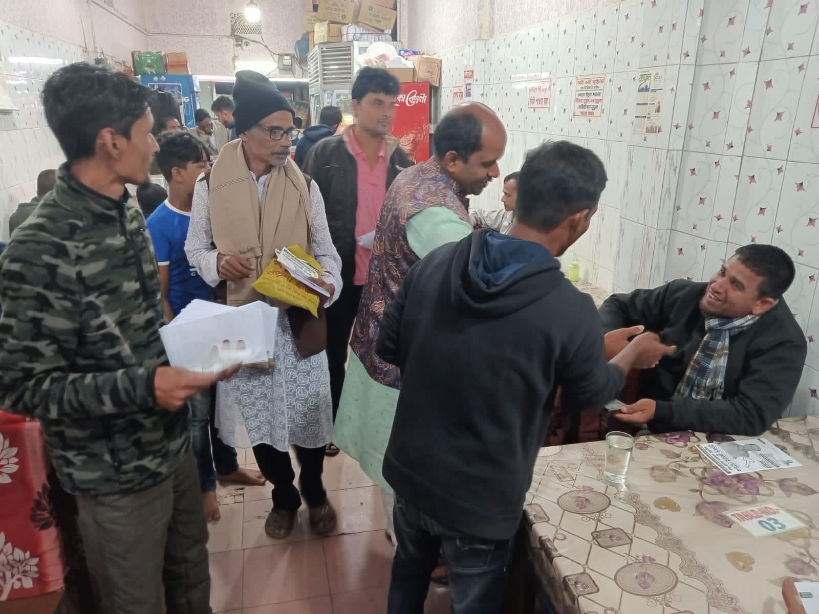 নির্বাচনী গণসংযোগে নেমেছেন ওয়ার্কার্স পার্টির প্রার্থী কমরেড তাপস ঘোষ