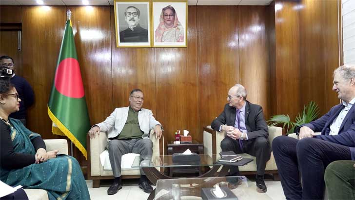 কৃষিপণ্যের মধ্যস্বত্বভোগীদের ধ্বংস করে দেওয়া হবে: কৃষিমন্ত্রী