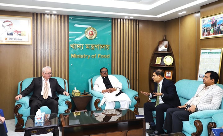 খাদ্যমন্ত্রীর সাথে ঢাকায় নিযুক্ত রাশিয়ার রাষ্ট্রদূত