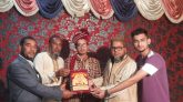 সোহান-মারজানা’র বিয়েতে ক্রেস্ট প্রদান করলো জনবন্ধু সমবায় সমিতি