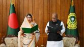 শপথ নিয়েছেন নব-নির্বাচিত সংসদ সদস্য শহীদুজ্জামান সরকার