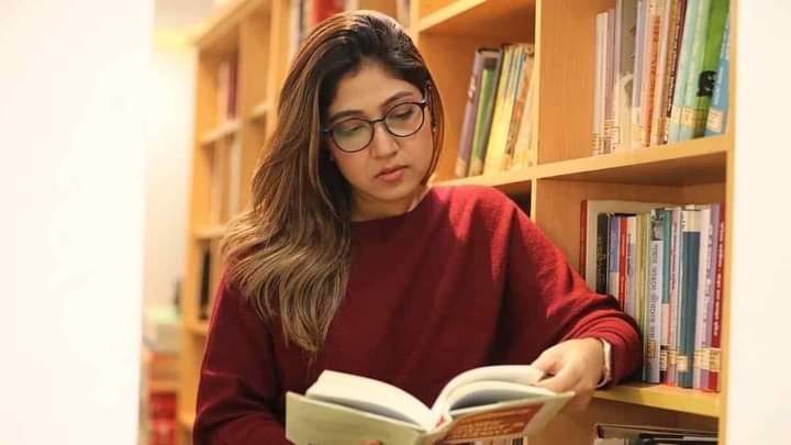 বই পড়ার অভ্যাস কেন জরুরি