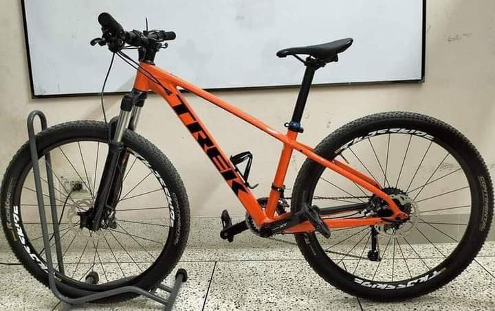 ‘বাইসাইকেল ধীরে ধীরে মেরে ফেলছে পৃথিবীকে!’