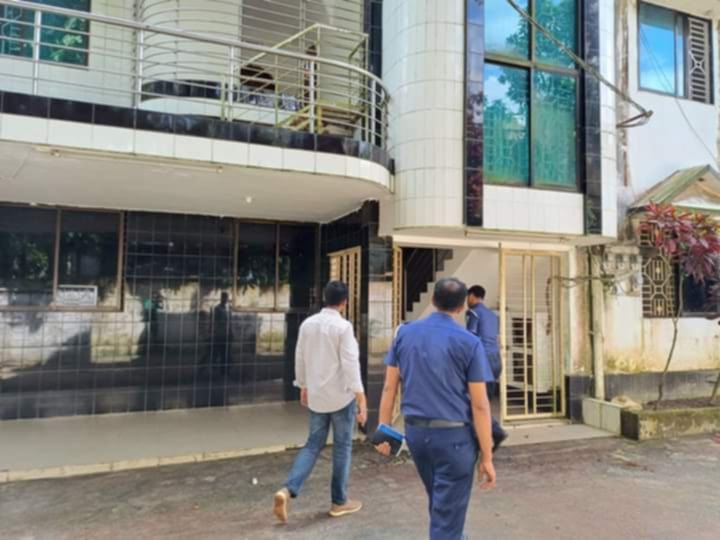 শ্রীমঙ্গলে অসামাজিক কার্যকলাপের বিরুদ্ধে পুলিশী অভিযান : ম্যানেজারসহ কয়েকজন আটক