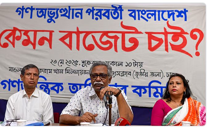 জটিলতা সৃষ্টি করে সরকারের মান-অভিমান গ্রহণযোগ্য না: আনু মুহাম্মদ