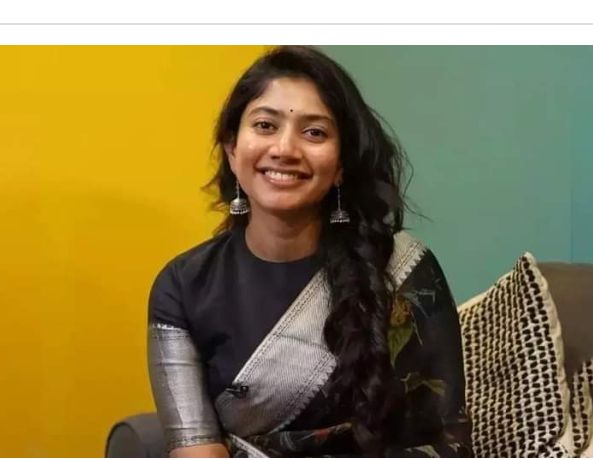 শিল্পী মানুষের চিন্তাটাও স্বচ্ছ হওয়া উচিত
