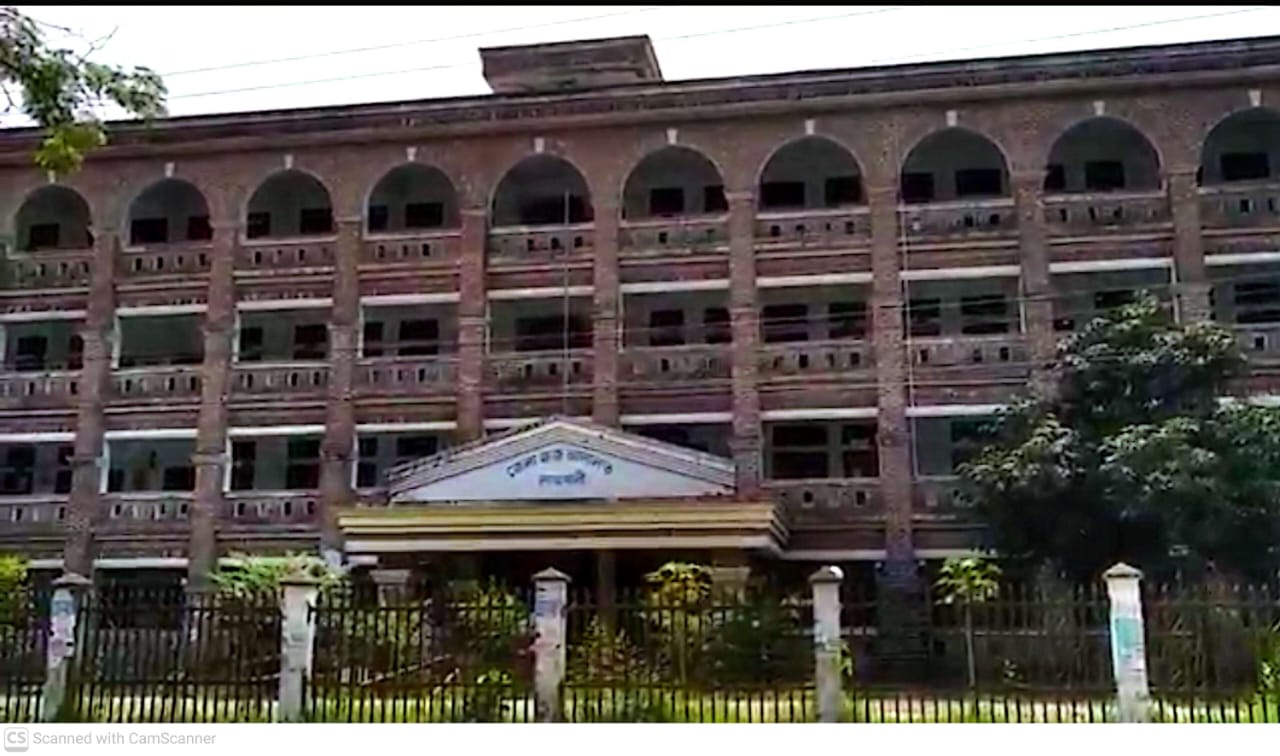 নোটারীর মাধ্যমে বাল্যবিবাহে সহায়তা: নোয়াখালীতে এক নারী আইনজীবীর বিরুদ্ধে চাঞ্চল্যকর অভিযোগ