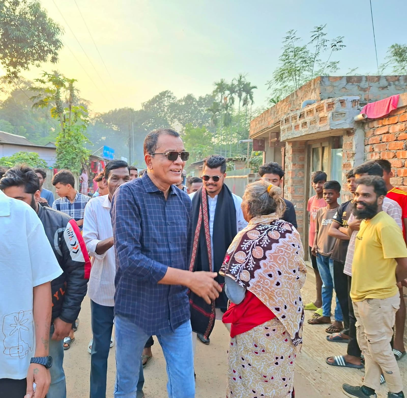 খেজুরিছড়া চা বাগানে ধর্মীয় উৎসবে যোগ দিলেন মহসিন মিয়া মধু, কাছে পেয়ে চা শ্রমিকরা আপ্লূত