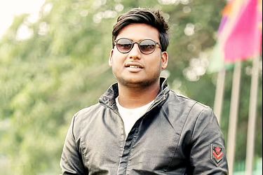 রাজবাড়ী জেলা ছাত্রলীগের সভাপতি শাহিন শেখ বিমানবন্দর থেকে গ্রেপ্তার