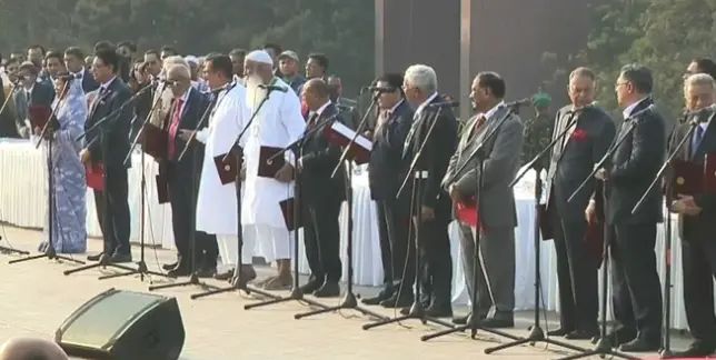 শপথ নিলেন মন্ত্রিপরিষদের ২৫ মন্ত্রী