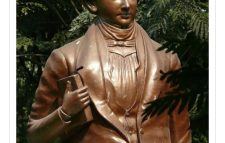 জ্ঞান পিপাসা জাগিয়ে তুলেছিলেন মহান চিন্তাবিদ ও শিক্ষক ডিরোজিও