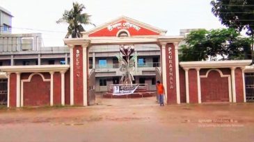 শ্রীমঙ্গল পৌরসভায় আইনজীবীর সঙ্গে অসৌজন্যমূলক আচরণের অভিযোগ