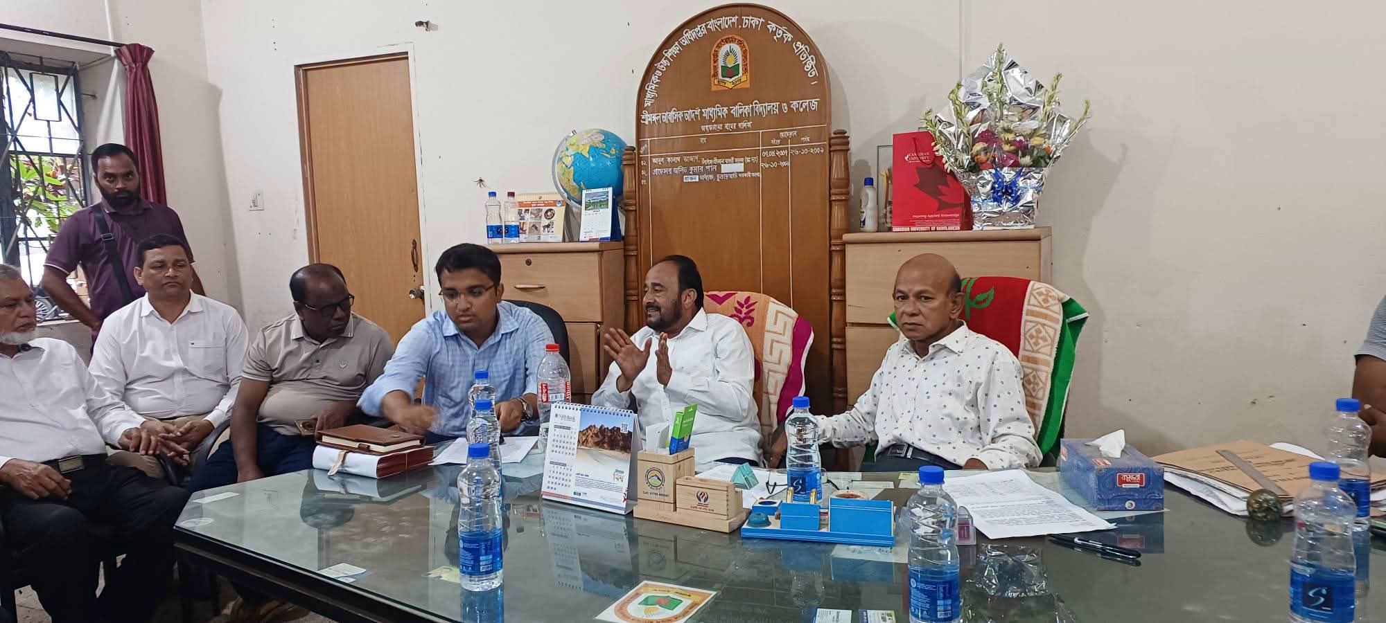তিন শিক্ষা প্রতিষ্ঠানের সম্মুখ থেকে ময়লার ভাগাড় সরাতে ও রিসাইক্লিং প্লান্ট স্থাপন নিয়ে মতবিনিময়