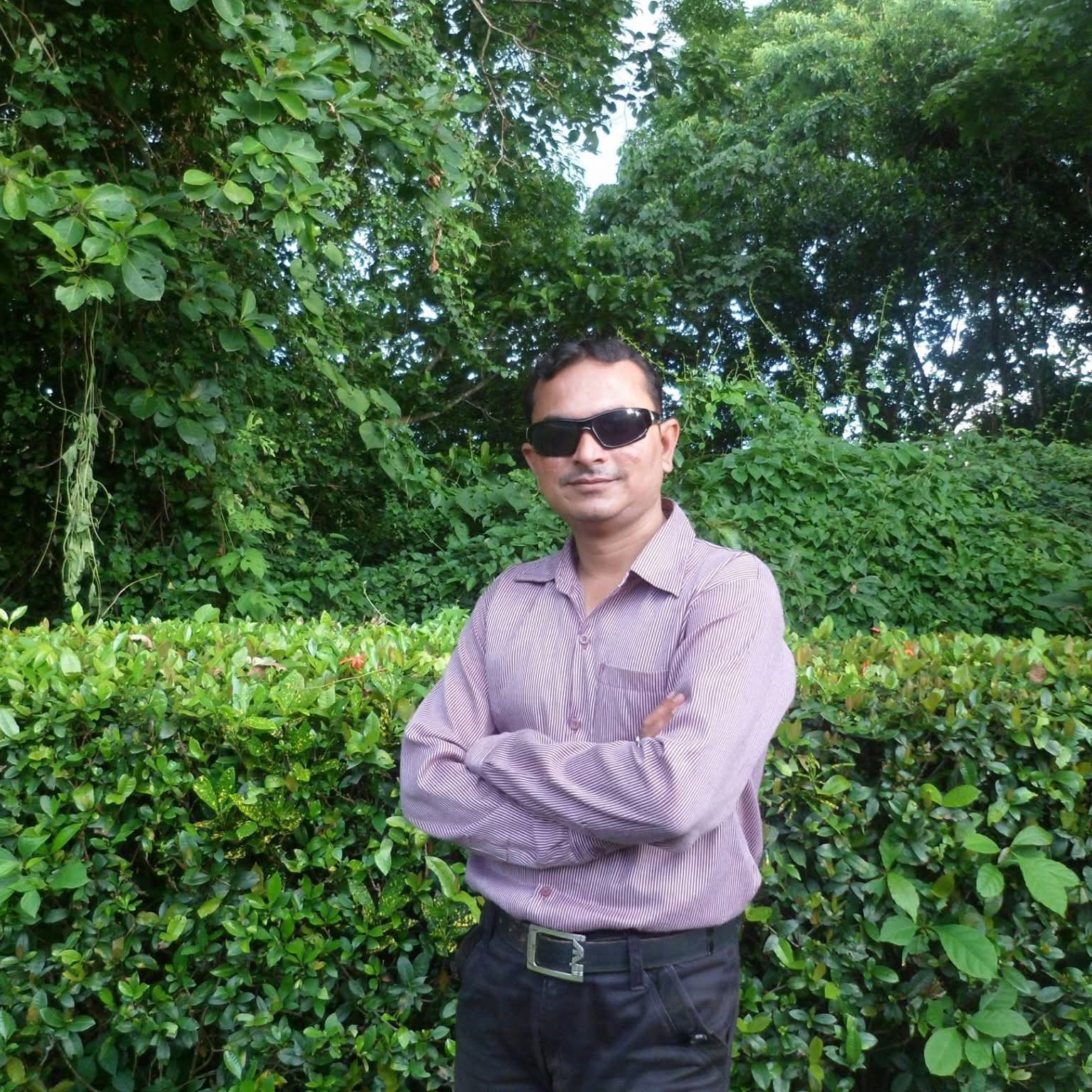 প্রথম ধাপে এলএল.বি পাস: মানবসেবায় নিবেদিত রিপন কান্তি ধর রূপকের অনন্য অর্জন
