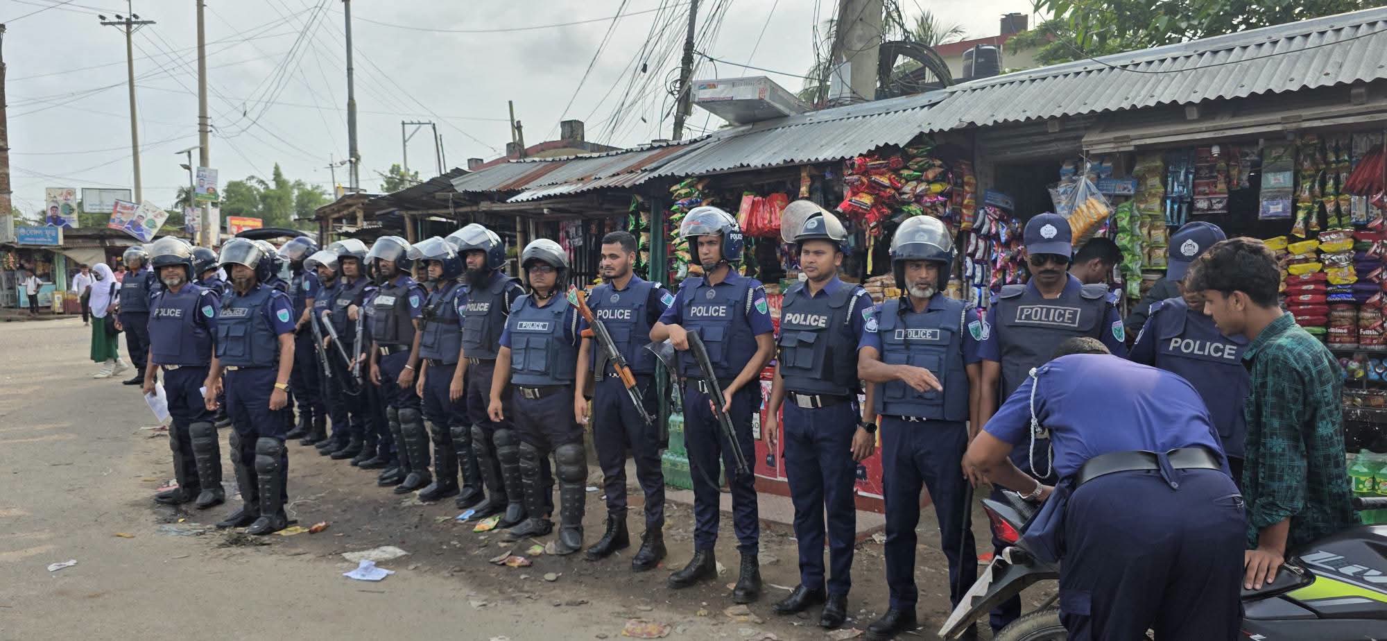 শ্রীমঙ্গল ও মৌলভীবাজারে বিশেষ ফোর্স মোবিলাইজেশন ড্রিল ও চেকপোস্ট