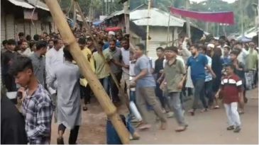 নোয়াখালীতে ছাত্রলীগের বিশাল মিছিল