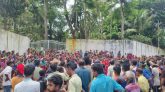 মারধরের প্রতিবাদে শ্রীমঙ্গলে চা শ্রমিকদের দুই ঘণ্টার কর্মবিরতি
