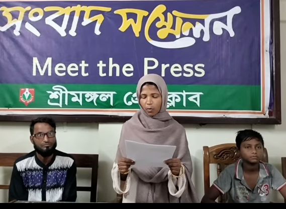 ডিসি-এসপির চাকরি খেয়ে দিতে পারি দাবি করে হয়রানির অভিযোগ