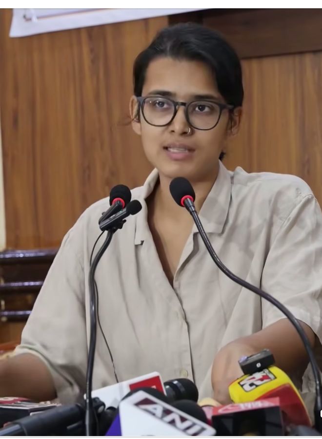 ছাত্র রাজনীতির অনন্য নেতৃত্ব নেহা বোরা