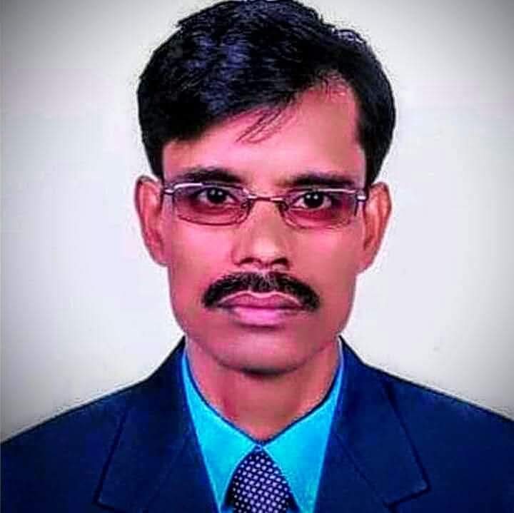 এক দুর্ম্মদ প্রেম