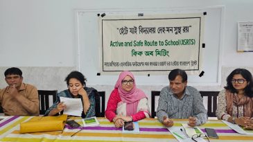 লালমাটিয়ায় ‘হেঁটে যাই বিদ্যালয়, দেহ-মন সুস্থ রয়’ কর্মসূচির উদ্বোধন