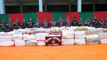 শ্রীমঙ্গল রেলস্টেশন থেকে প্রায় ৩ কোটি টাকার চোরাচালান পণ্য জব্দ