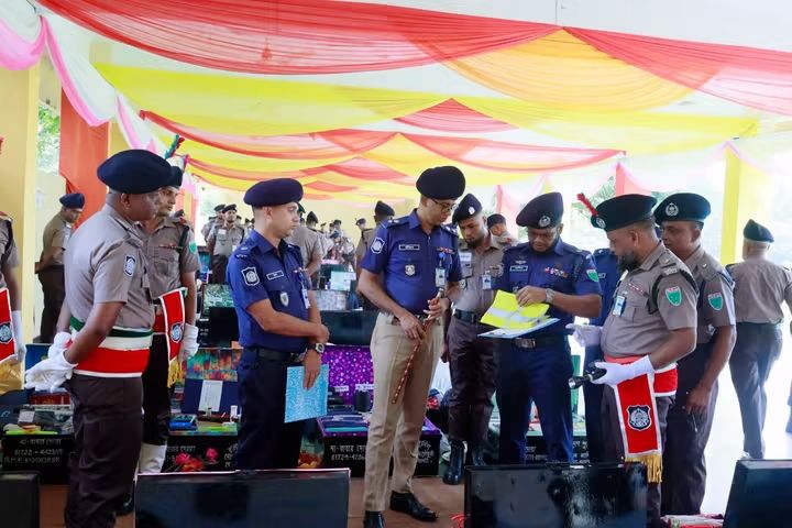 মৌলভীবাজারে পুলিশ সদস্যদের বিভাগীয় পদোন্নতি পরীক্ষার ক্যাম্প প্রশিক্ষণ